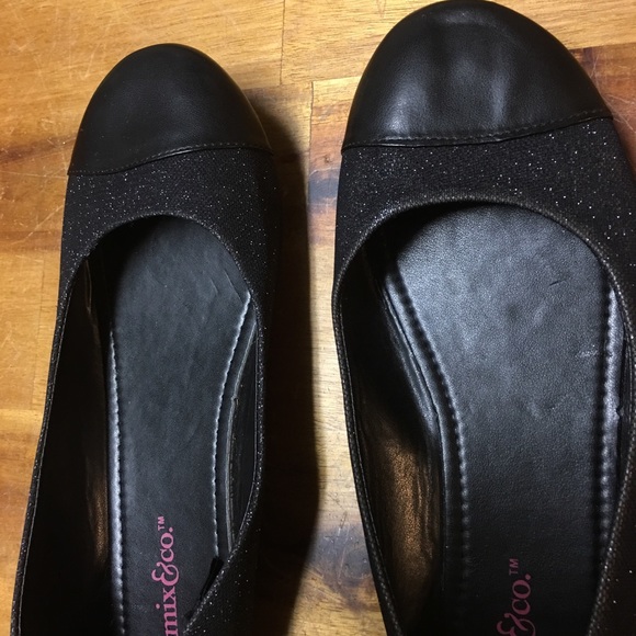Flats Brand New Never Worn Size 8 - Picture 3 of 3